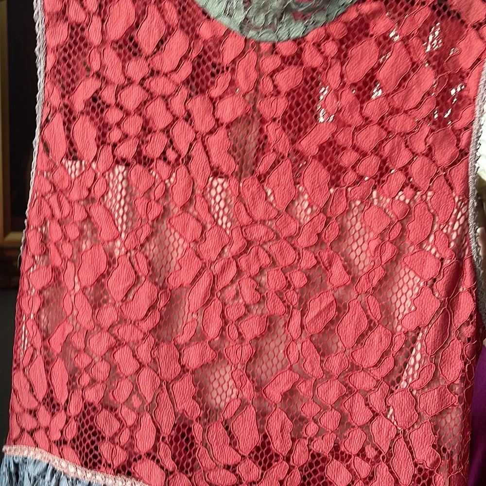 Alexis - Picture 2 of 6